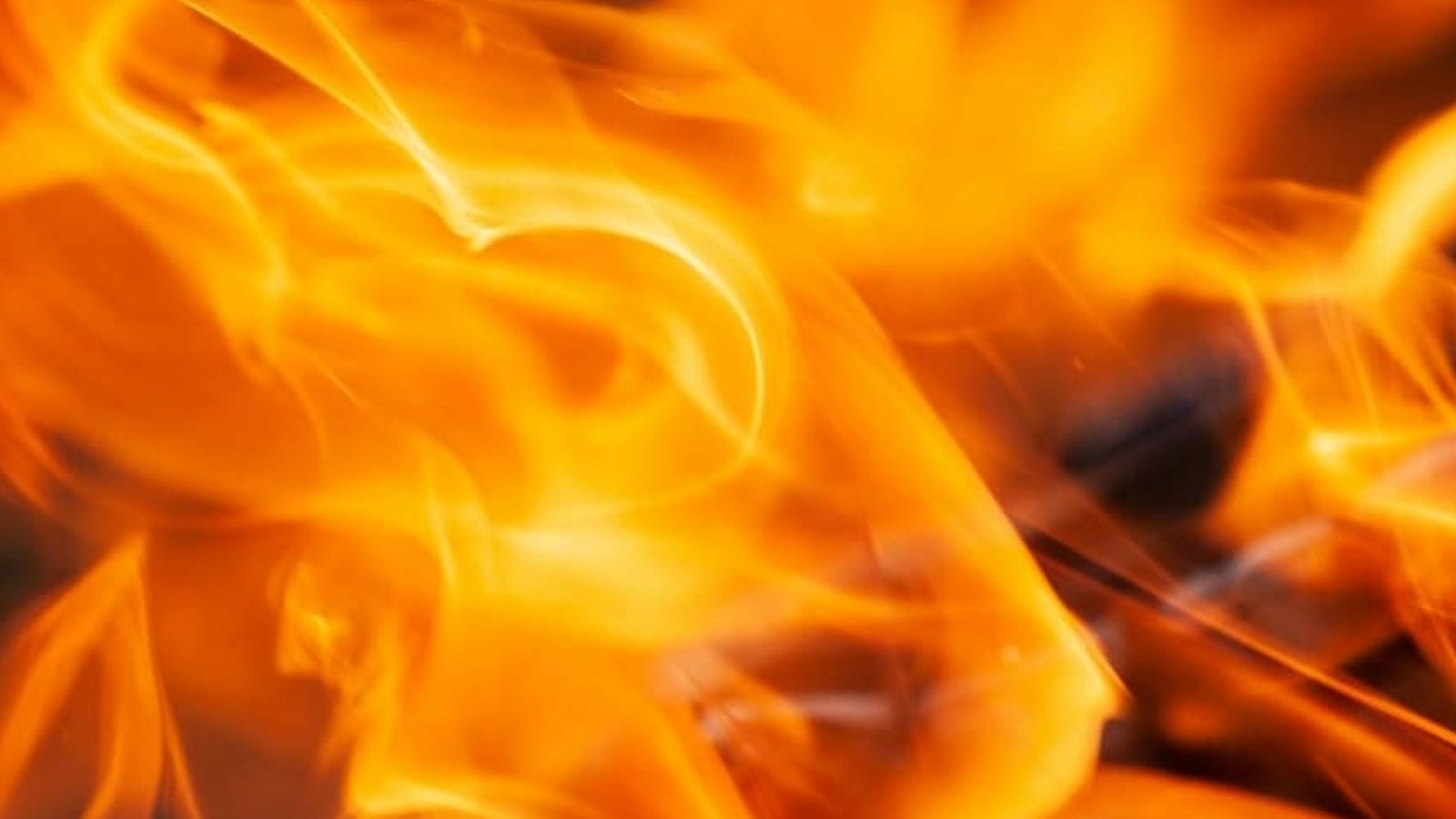 Fire in Pueblo, Colorado. (UnSplash)