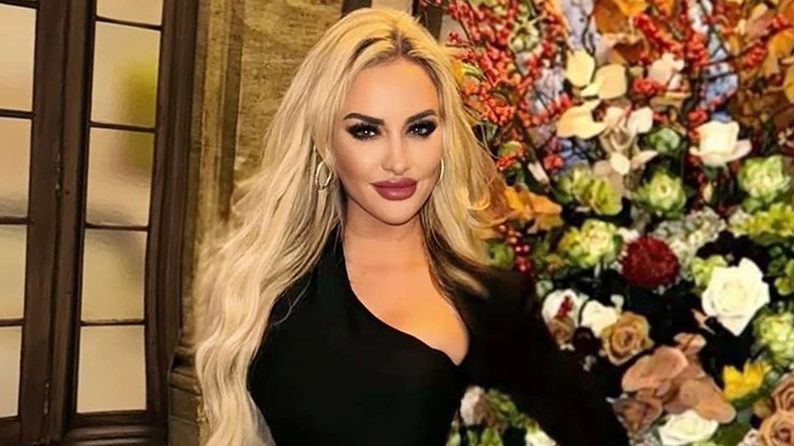 Florida couple, Darby Annunziata and John, accused Jennifer Eckhart of making disparaging comments affecting their business, Sugar Pie Lashes.