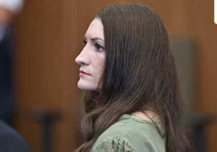 Defendant Lindsay Clancy watches jurors enter the courtroom, as the jury resumes deliberations. (via REUTERS)