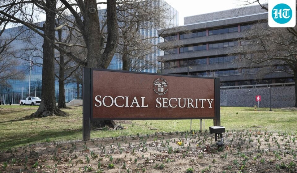Social Security benefits and the 2027 COLA increase explained.
(Photo by Kayla Bartkowski / GETTY IMAGES NORTH AMERICA / Getty Images via AFP) (Getty Images via AFP)