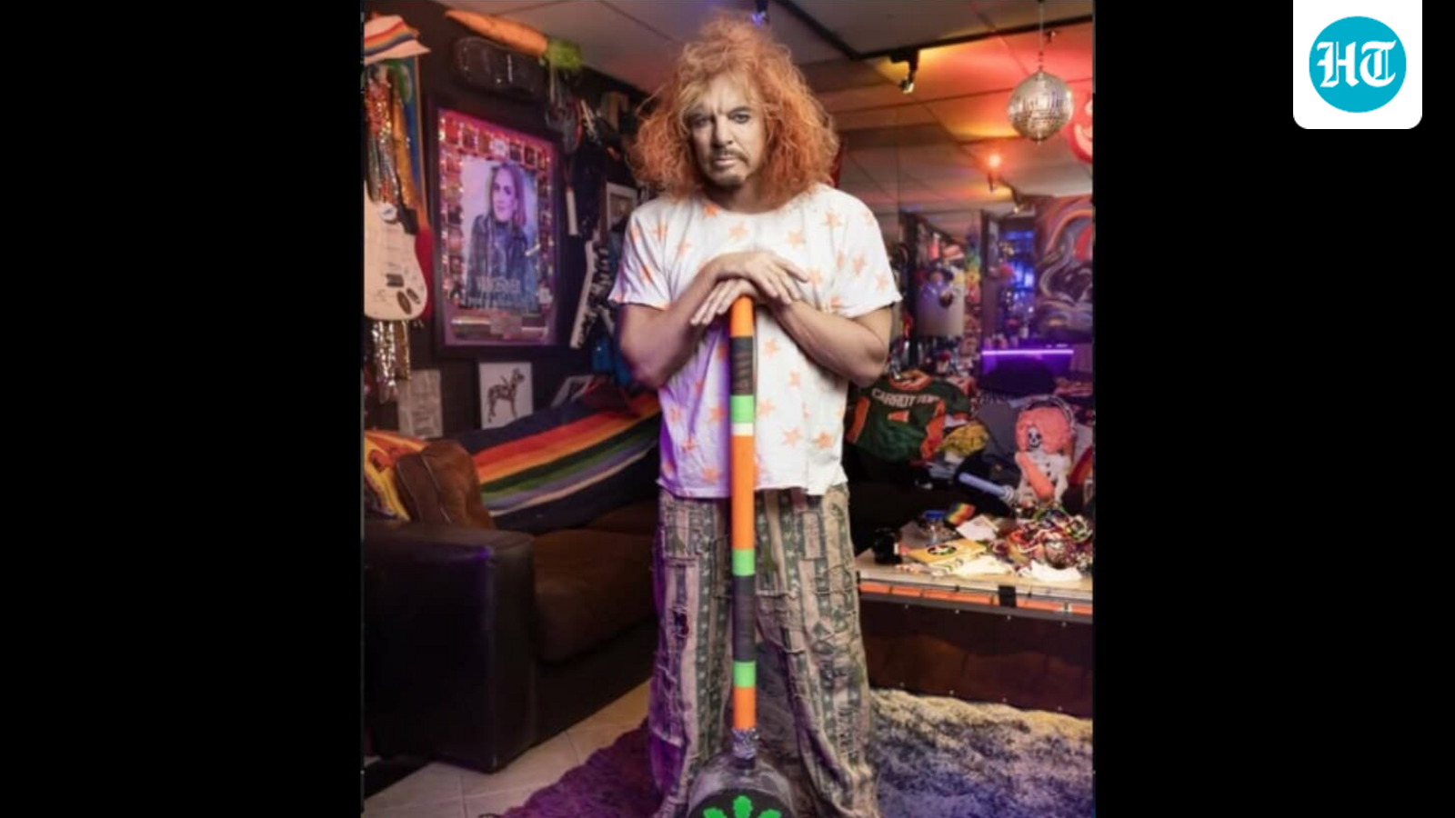 Brian Evans threatened to add a USB disk containing a sexually graphic video of Carrot Top to the court's docket. (Carrot Top | Instagram )