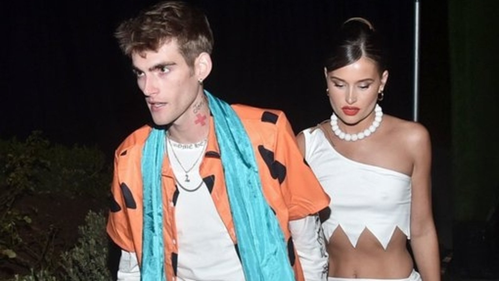 Cindy Crawford's son, Presley Gerber, passed away at 27. He died in a rehabilitation center. Gerber briefly dated Lexi Wood, but their relationship ended in December 2022 after a public appearance together. (X@popcultureshub)