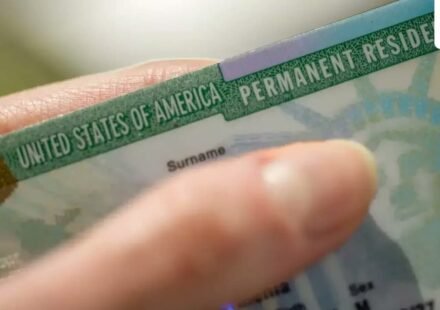 DHS clarifies Green Card route for children of foreign government employees. (X/@unumihaimedia)
