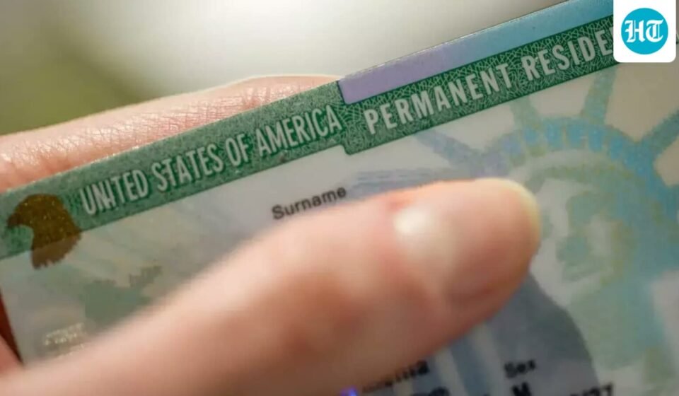 DHS clarifies Green Card route for children of foreign government employees. (X/@unumihaimedia)