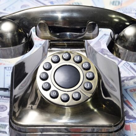 US Fed rate hike raises borrowing costs as cell phone and utility bills also increase. (Pexel)