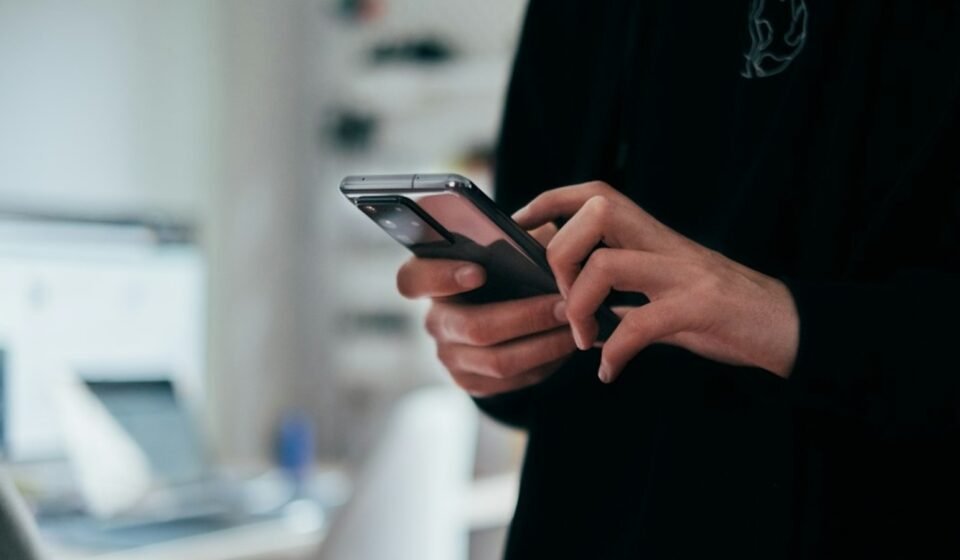 Vinted app down in US. (UnSplash)