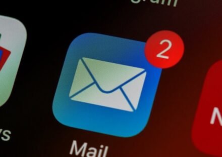 Microsoft is addressing a significant outage affecting Exchange Online, resulting in authentication problems and email delivery delays. (Unsplash)