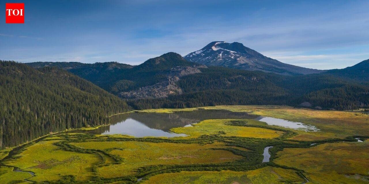 Scientists used geothermal drill-hole temperatures in Oregon’s Cascades and found at least 81 cubic kilometres of water hidden in volcanic rock, nearly 3 times Lake Mead’s capacity