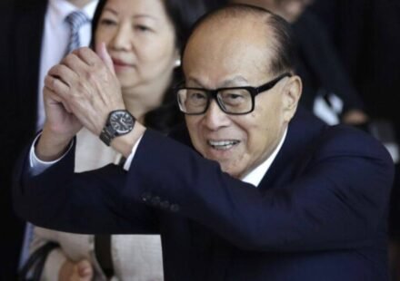Quote of the day by Li Ka-shing: "You can believe in Fung Shui if you want, but ultimately people control…" - a timeless lesson on effort and self-improvement