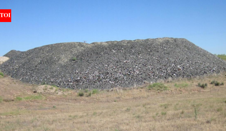 In 2002, Idaho buried nearly 300 tons of crushed waste glass beneath Highway 75; the material formed 8 to 12 inches of fill under a 200-foot road section