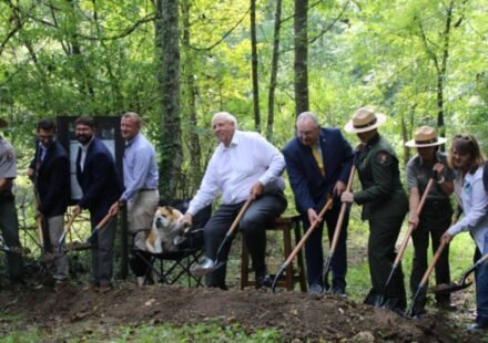 In 1906, five railroad bridges carried coal through West Virginia’s New River Gorge; 120 years later an $11.8 million project is rebuilding them for hikers