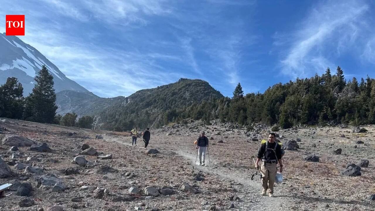 3 California hikers trusted AI to plan Mount Shasta climb; 8-hour trek became a 16-hour ordeal that left them injured, stranded overnight and ultimately rescued