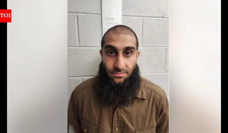 35-year-old Muzamil Ahmed was boarding a flight to Saudi Arabia, arrested at JFK over alleged $250 million senior gold scam in Texas