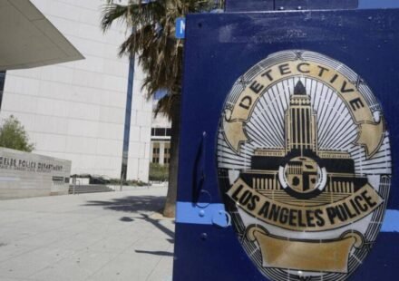 Married couple, young son found dead with gunshot wounds after Los Angeles house fire