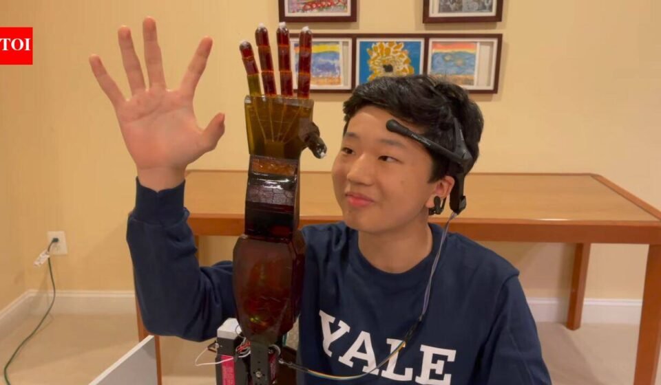 Meet Benjamin Choi, a 17-year-old who built a $300 mind-controlled prosthetic arm that reads brainwaves through non-invasive electrodes