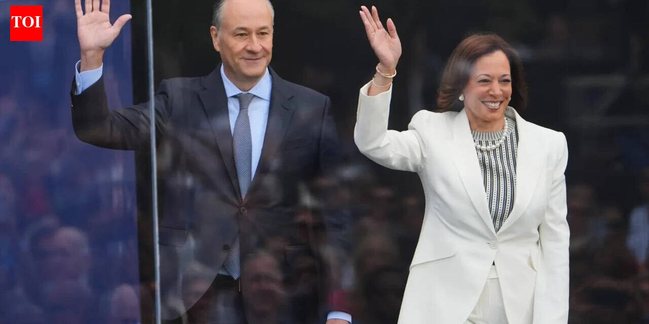 Break-in attempt at Kamala Harris' Malibu house; woman intercepted by security