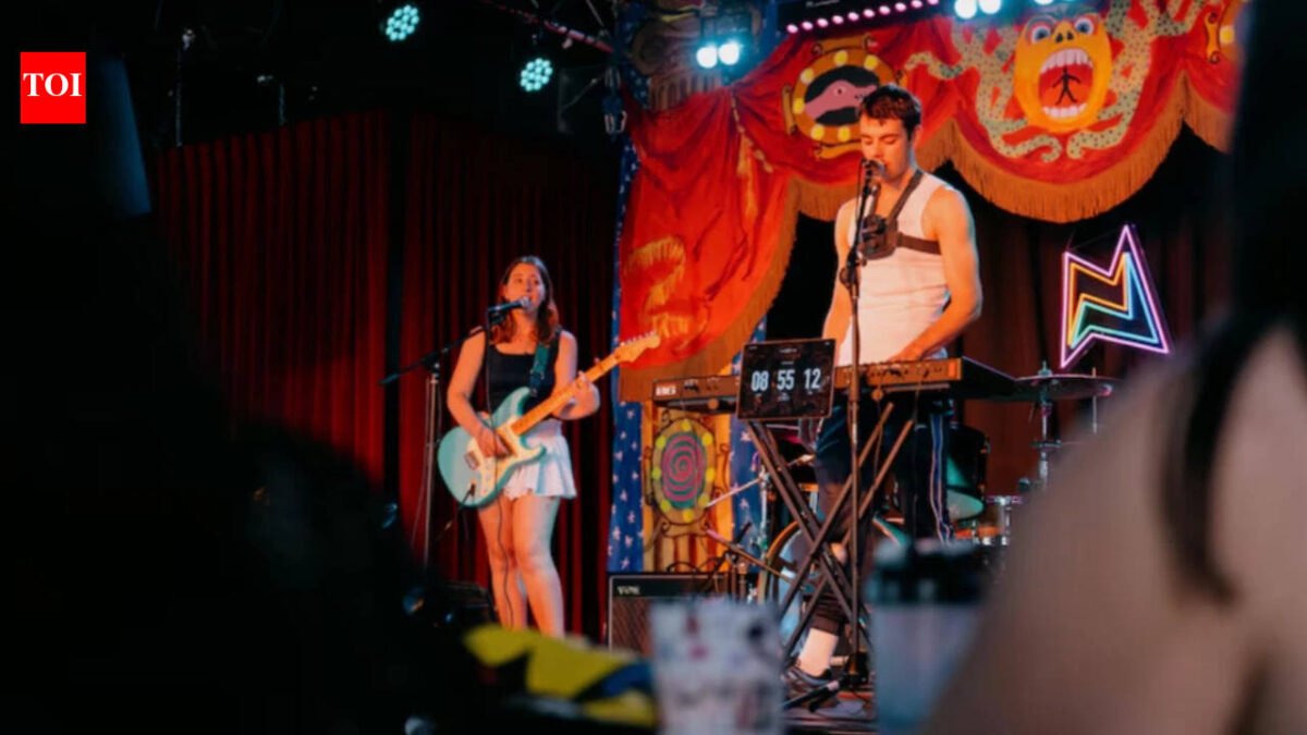 Sydney duo attempted 9 gigs in 12 hours; after a firefighting helicopter delay and plane propeller failure, they finished with just 15 seconds to spare