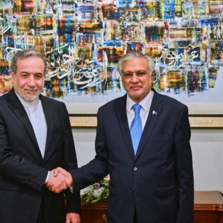 Pakistan foreign minister dials Iranian counterpart, urges uninterrupted energy supplies and safe passage of ships