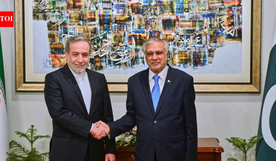 Pakistan foreign minister dials Iranian counterpart, urges uninterrupted energy supplies and safe passage of ships