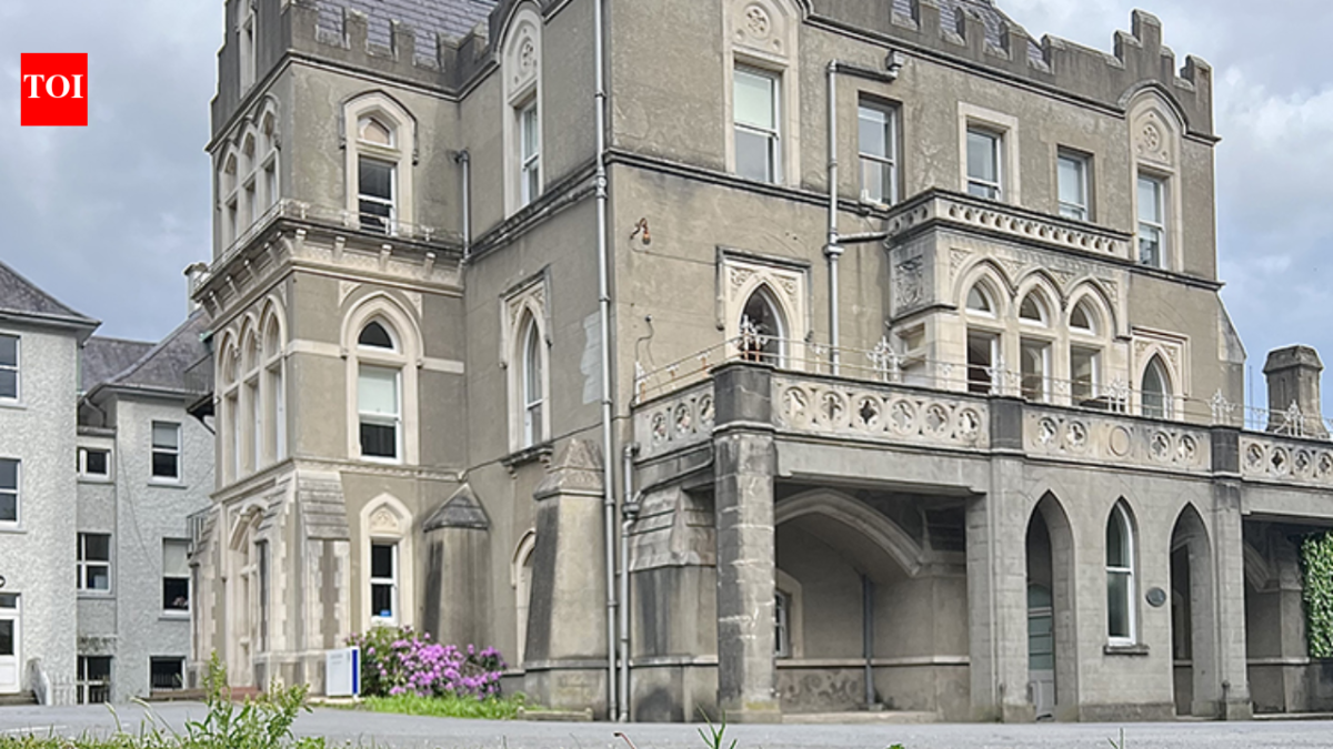 Dublin thought a 13th-century Norman castle had been demolished about 150 years ago; a researcher has now shown its walls, courtyard and medieval features were hiding inside a university building all along