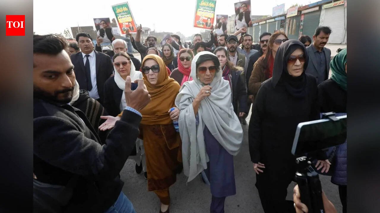Pakistan in crisis: PTI to hold Sept 27 stir 'at all costs'; Imran Khan's sisters challenge detention orders