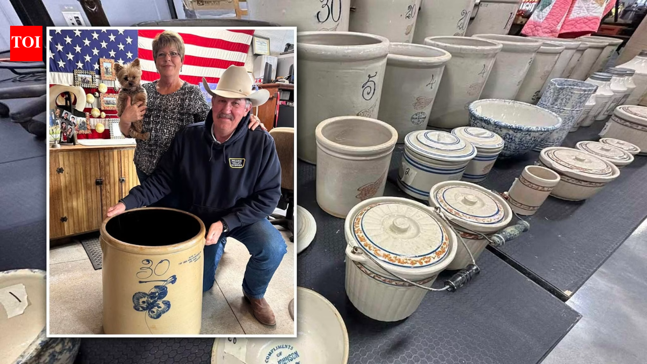 A South Dakota collector paid $750 for an old crock more than 30 years ago; a $32,000 sale revealed he had its rare twin