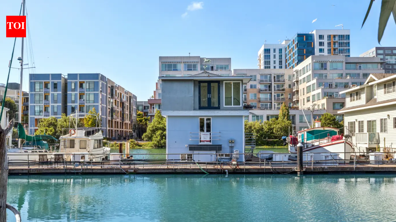 A San Francisco houseboat just minutes from OpenAI’s headquarters has been listed for $1.749 million; the floating home is one of only about 20 residences in the Mission Creek community