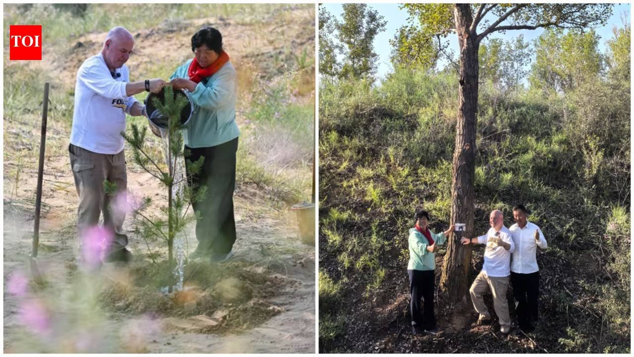 In 1999, Pennsylvania teacher Ronald Sakolsky donated $5,000 to farmer Yin Yuzhen to fund her tree-planting efforts in Inner Mongolia; 27 years later, his contribution helped transform China’s Maowusu Desert into a forest of 50,000 trees