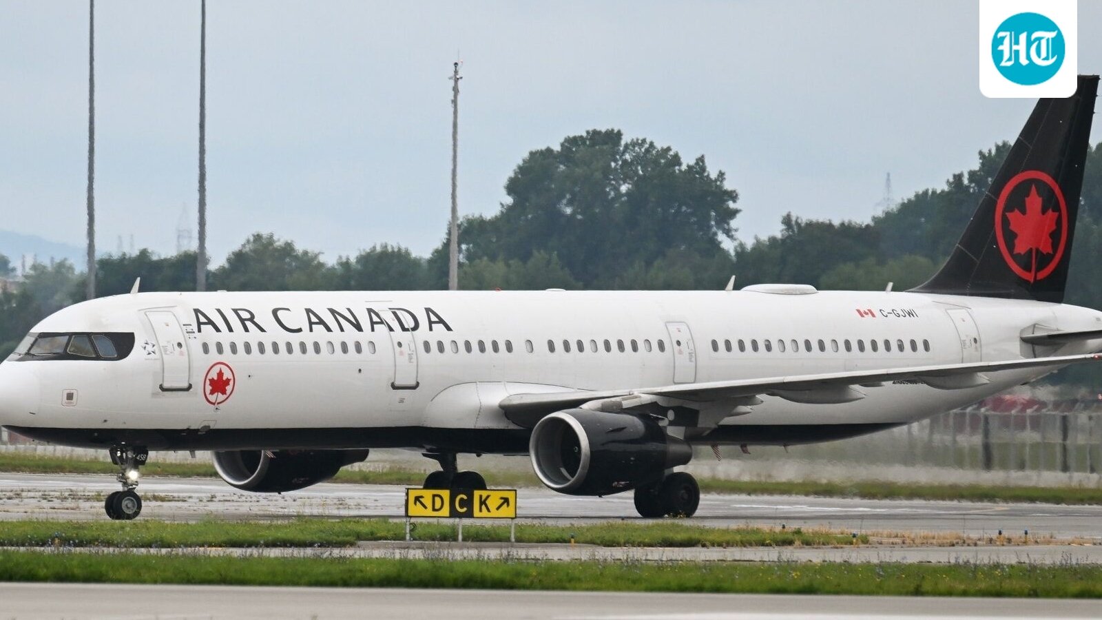 Delta and Air Canada planes collided at LAX, but no injuries were reported as federal officials investigate what happened.. Photographer: Graham Hughes/Bloomberg (Bloomberg)