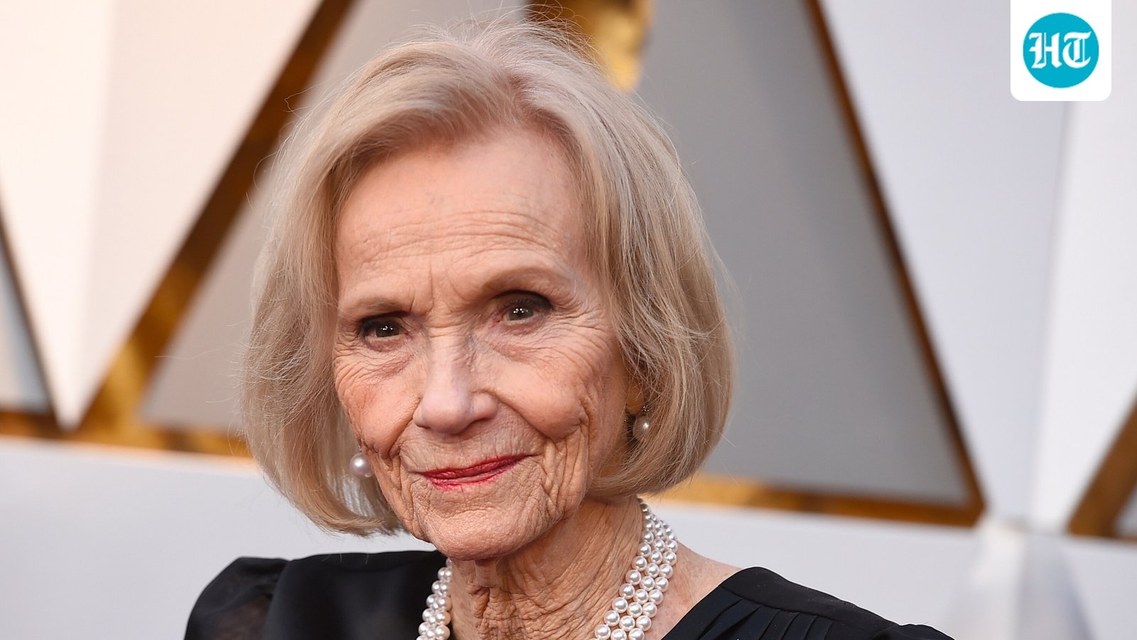 Eva Marie Saint arrives at the Oscars on March 4, 2018, at the Dolby Theatre in Los Angeles. (AP Photo/Jordan Strauss)