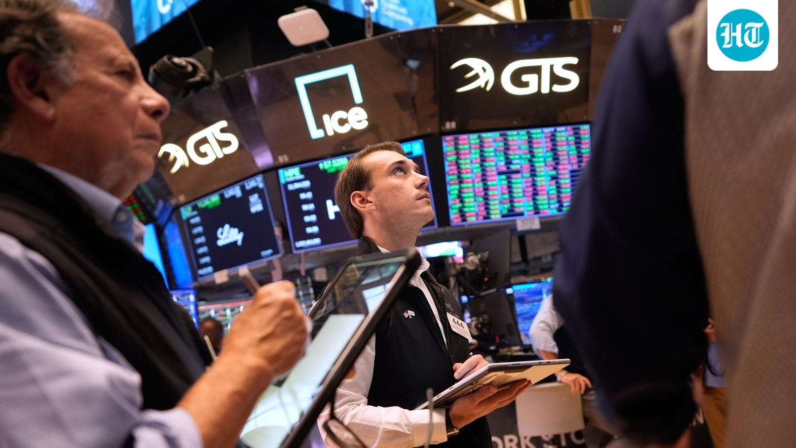 US stock futures fall as oil prices and inflation fears pressure markets. 
(AP Photo/Seth Wenig) (AP Photo/Seth Wenig)