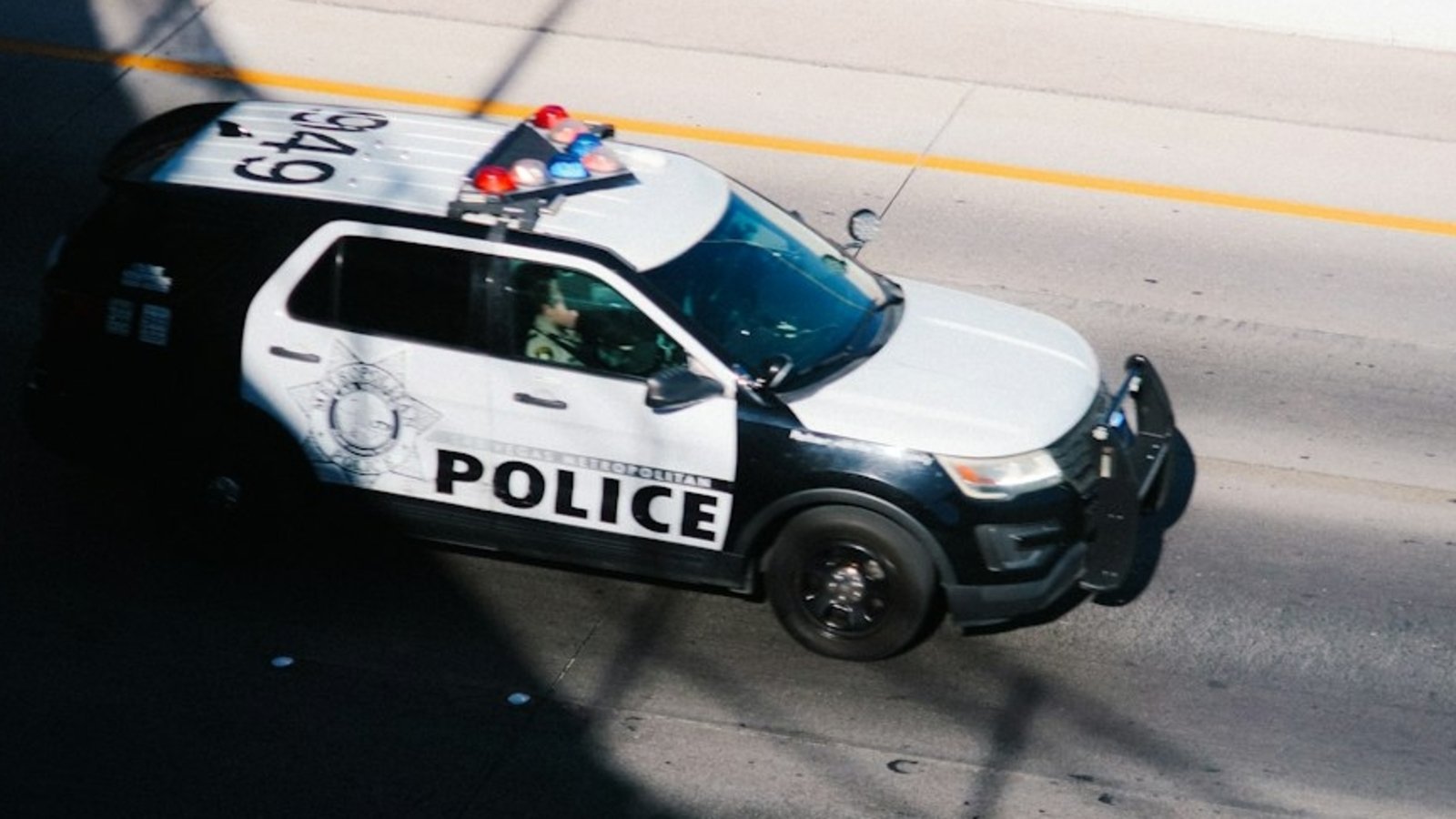A viral LAX video reportedly shows ICE detaining a Chinese national, but the claims surrounding the footage and woman’s identity remain unverified. (Representational image via Unsplash)