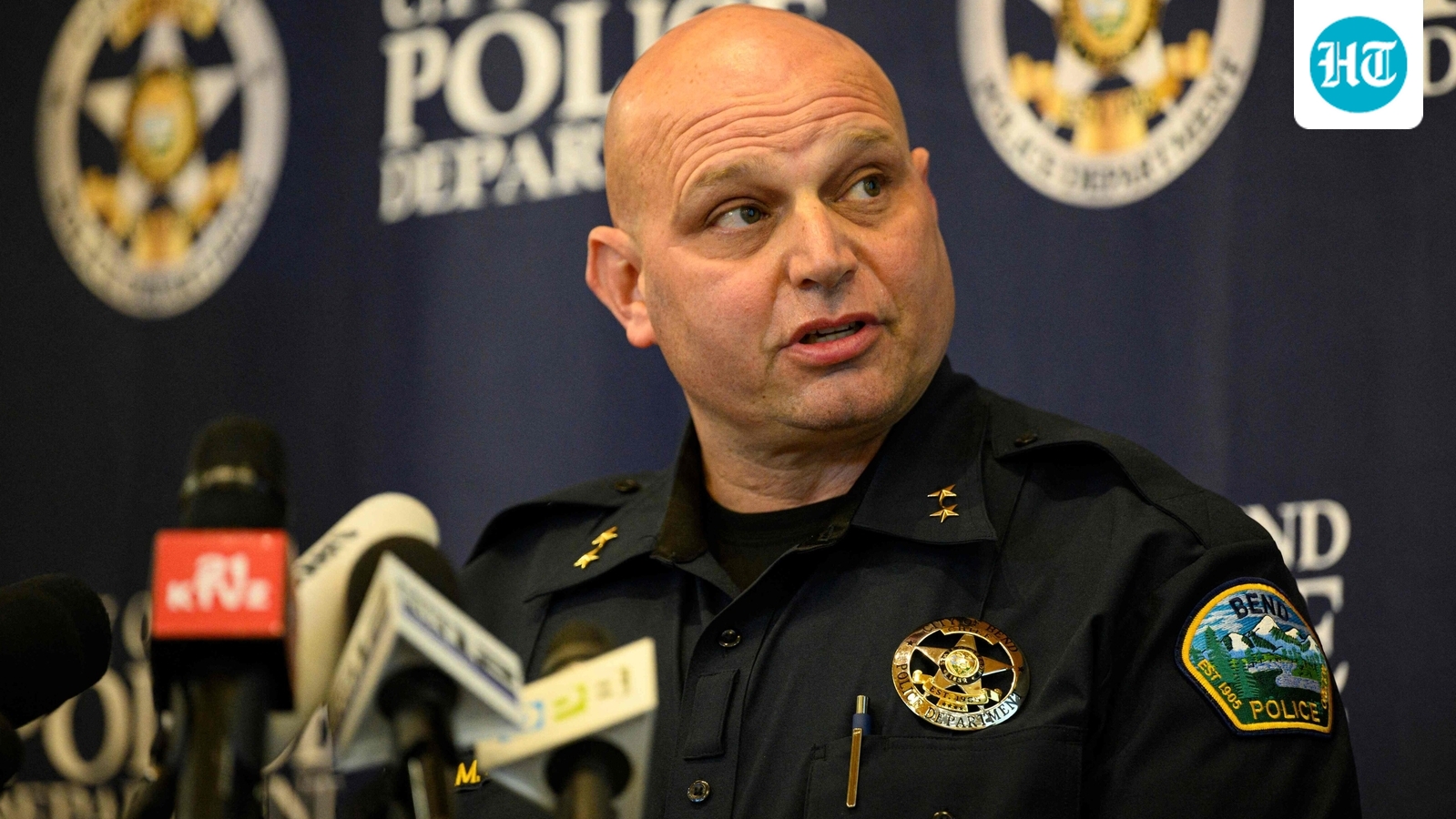 Mike Krantz, Bend Chief of Police, addresses the media during a press conference at the Bend Municipal Court on October 16 in Bend, Oregon. (Getty Images via AFP)