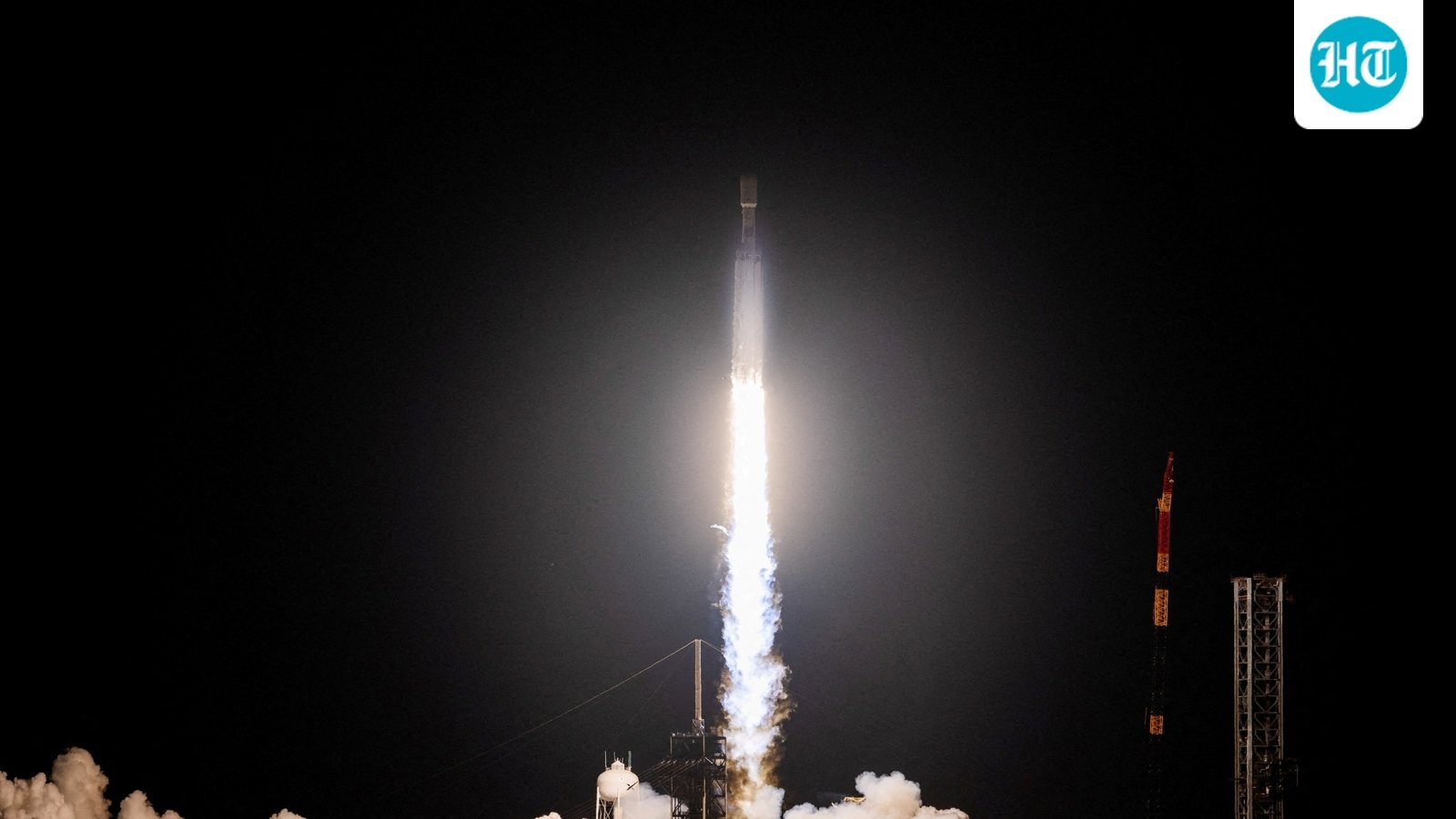 SpaceX Falcon 9 rocket launches from Florida carrying supplies to the ISS. (REUTERS/Philip Scott Andrews     TPX IMAGES OF THE DAY) (REUTERS)