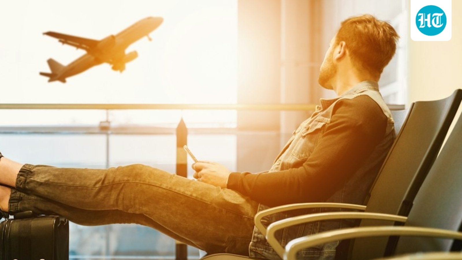 United Flight 884 passengers waited nearly 12 hours at Dulles before crew limits forced cancellation and next-day rebooking. (Unsplash)