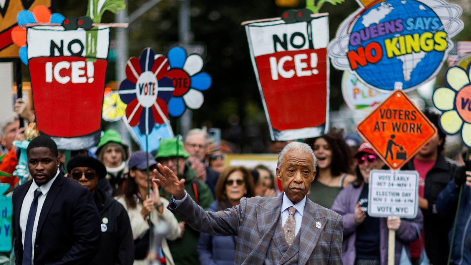 ‘No Kings’ rallies across Southern California urged early voting and election participation ahead of the November 3 midterm elections.. REUTERS/Eduardo Munoz (REUTERS)