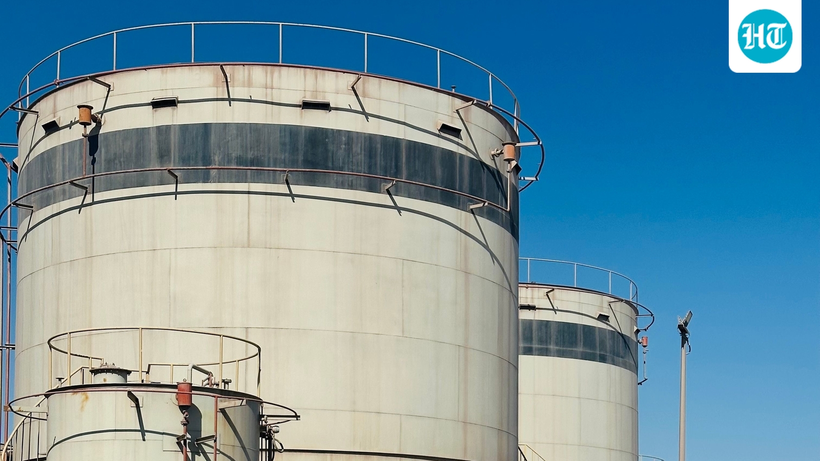 Oil prices rise as Iran-US tensions deepen and US crude oil inventories fall. (Pexel/Representative image) (Pexel)
