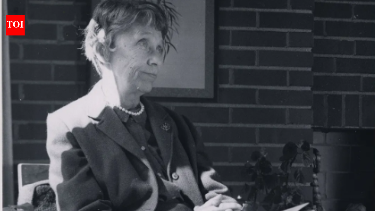 In 1964, a Virginia widow fought to save her Frank Lloyd Wright home from Interstate 66; it was dismantled piece by piece, moved 13 miles and rebuilt at Woodlawn, where it still stands