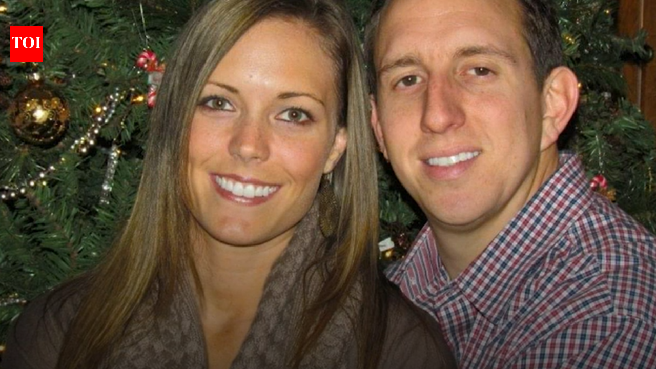 Kentucky woman started a $300 eBay side hustle in 2011, left her $35,000 insurance job in 2014; 10 years later, Pink Lily reached $141 million