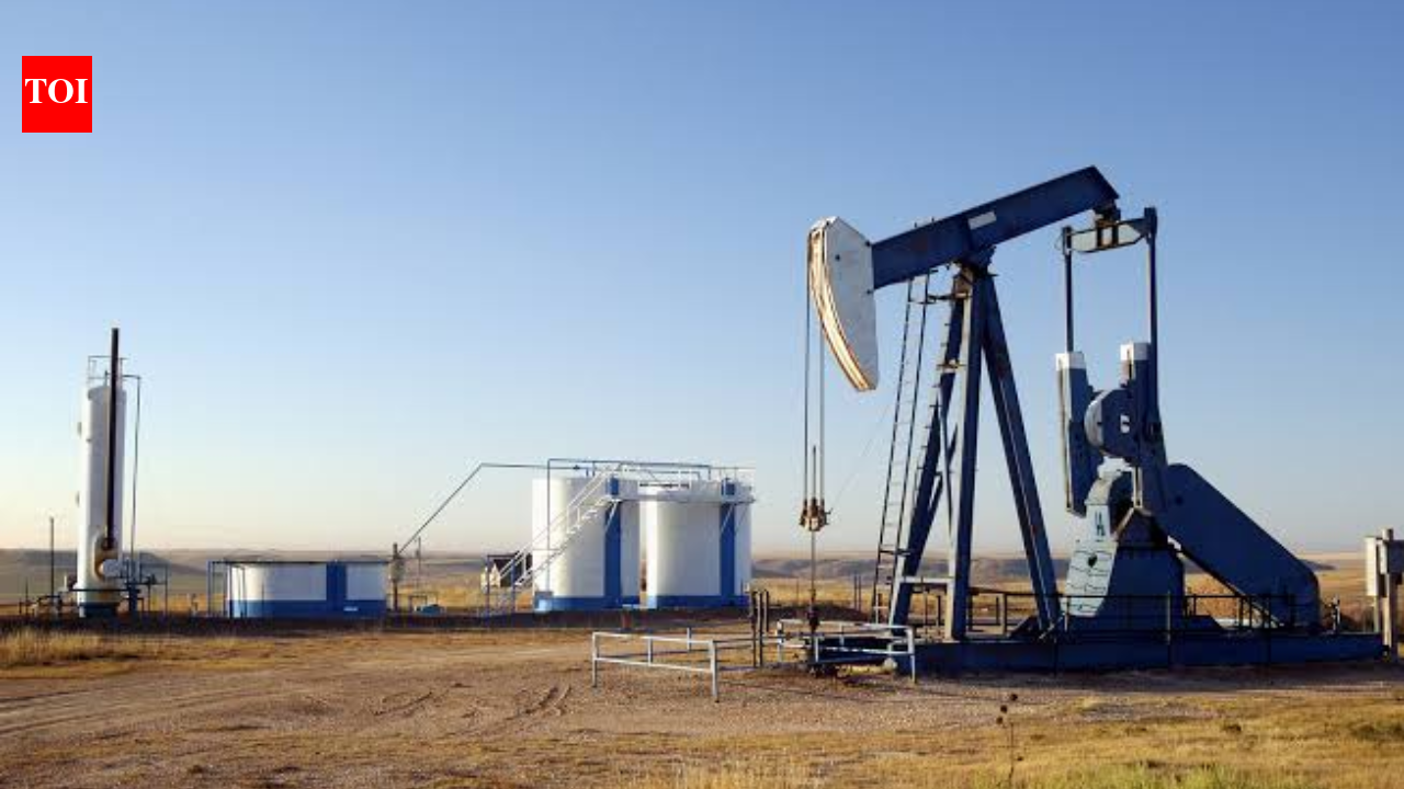 Texas ranchers blocked well operators from a 1,604-acre tract in 2004; on October 1, an appeals court ruled an oil company may cross the land to plug a shut-in well 15 to 20 yards from the San Antonio River