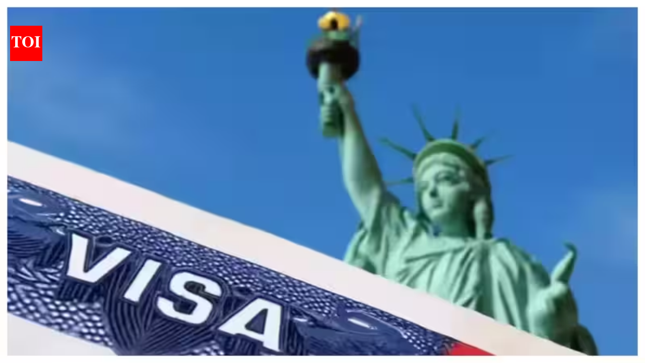 US House bill proposes raising serious H-1B violation fines from $35,000 to $250,000 and extending employer bans from at least 3 years to 10 years as Washington’s visa crackdown intensifies
