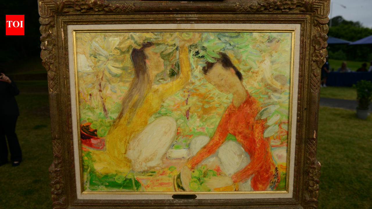 During the pandemic, a US hospital worker paid $15.99 for a Goodwill painting and hung it above her bed; Antiques Roadshow later identified it as a Le Pho worth $60,000-$80,000 at auction